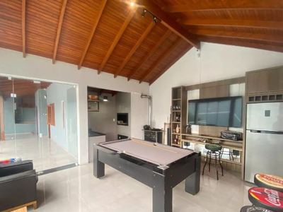 Foto 14 de Casa completa com piscina e lazer no Imigrante