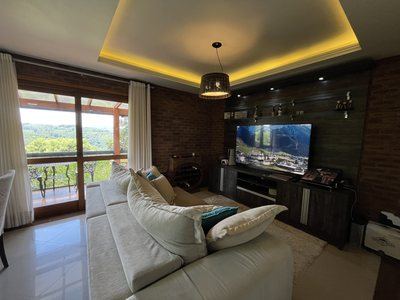 Foto 7 de Sobrado mobiliado em condomínio com vista para o vale